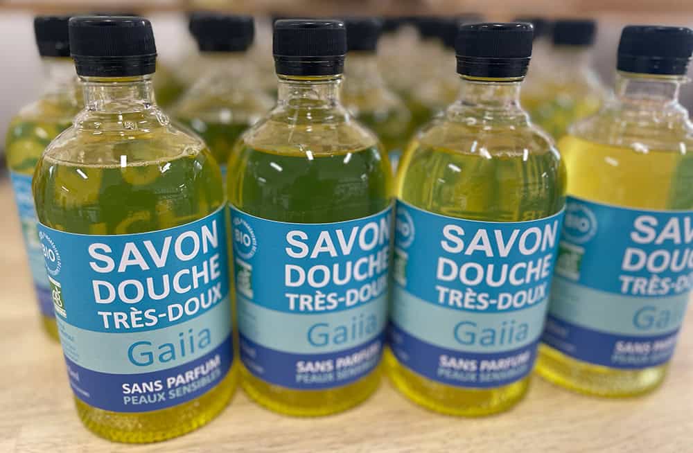 Bouteilles de savon douche doux sans parfum